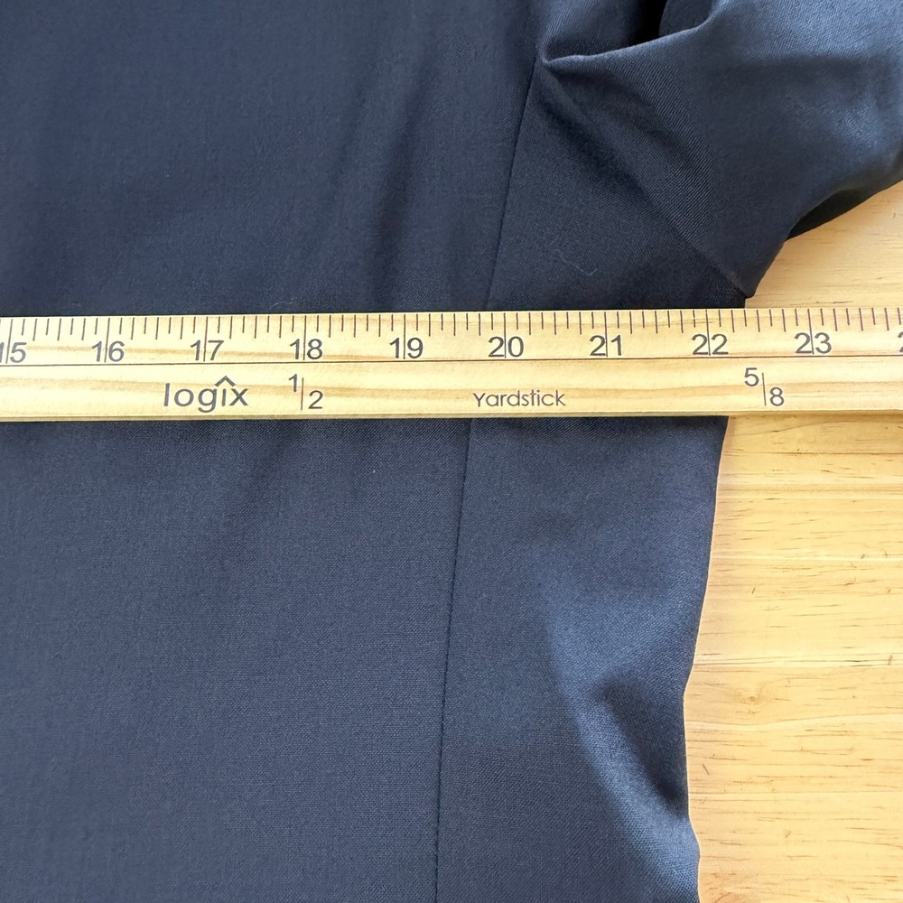 Jos A Bank 2-Piece Suit Mens 42R 36x29 100% WOOL Pleated Cuffed Solid Black - Picture 7 of 16